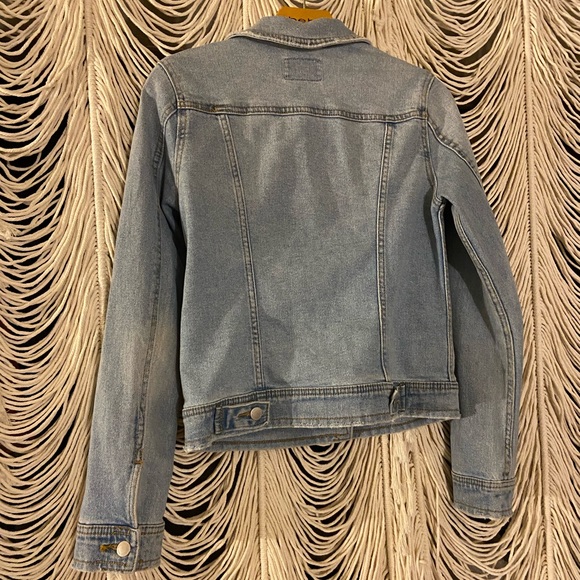 Universal Thread Denim Jacket - Picture 5 of 8